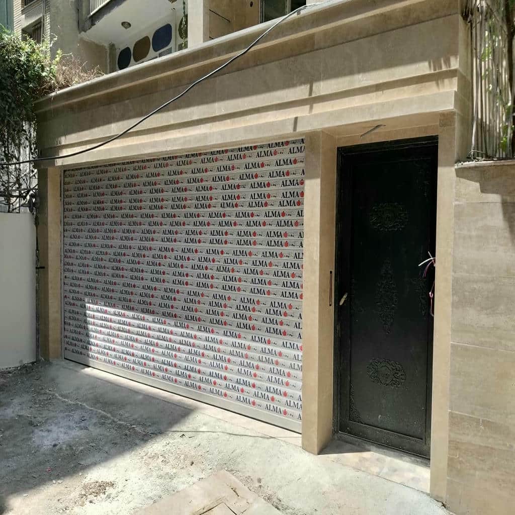 درب کرکره ای پارکینگ اتوماتیک برای ساختمان مسکونی