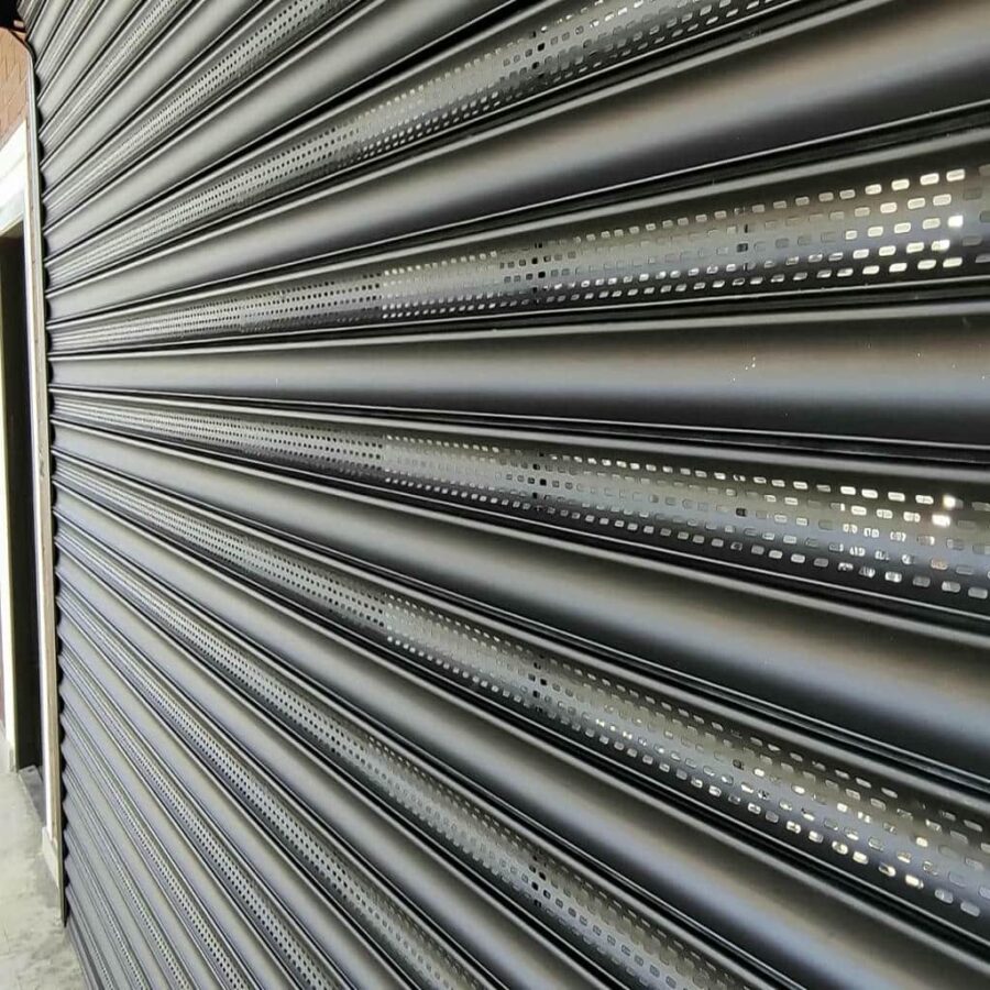 کرکره برقی آرام پارکینگ ساختمان های مسکونی