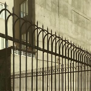 12 مدل حفاظ دیوار کلاسیک سرنیزه