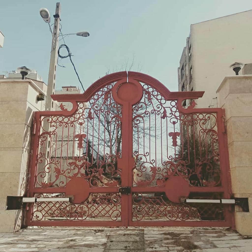 جک بازویی درب پارکینگ دو لنگه با بازوی فلزی مقاوم
