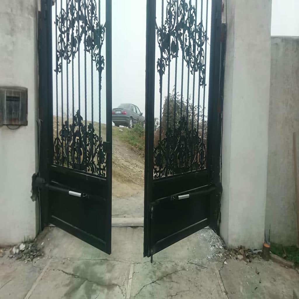 جک پارکینگی ویلایی کم تردد با چشمی