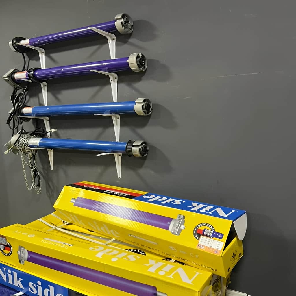 اجرای کرکره برقی بی صدا موتور توبولار برای مغازه