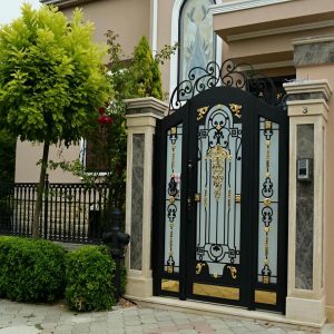 درب ویلایی ترموود با نمای چوب با فریم فلزی مقاوم