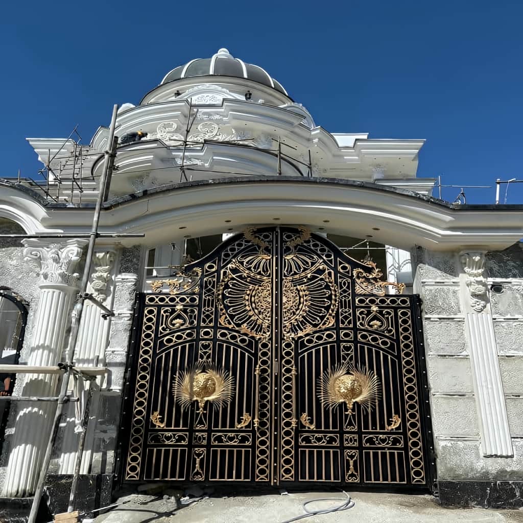 درب آهنی قاب دار ساده با بدنه پروفیل مقاوم