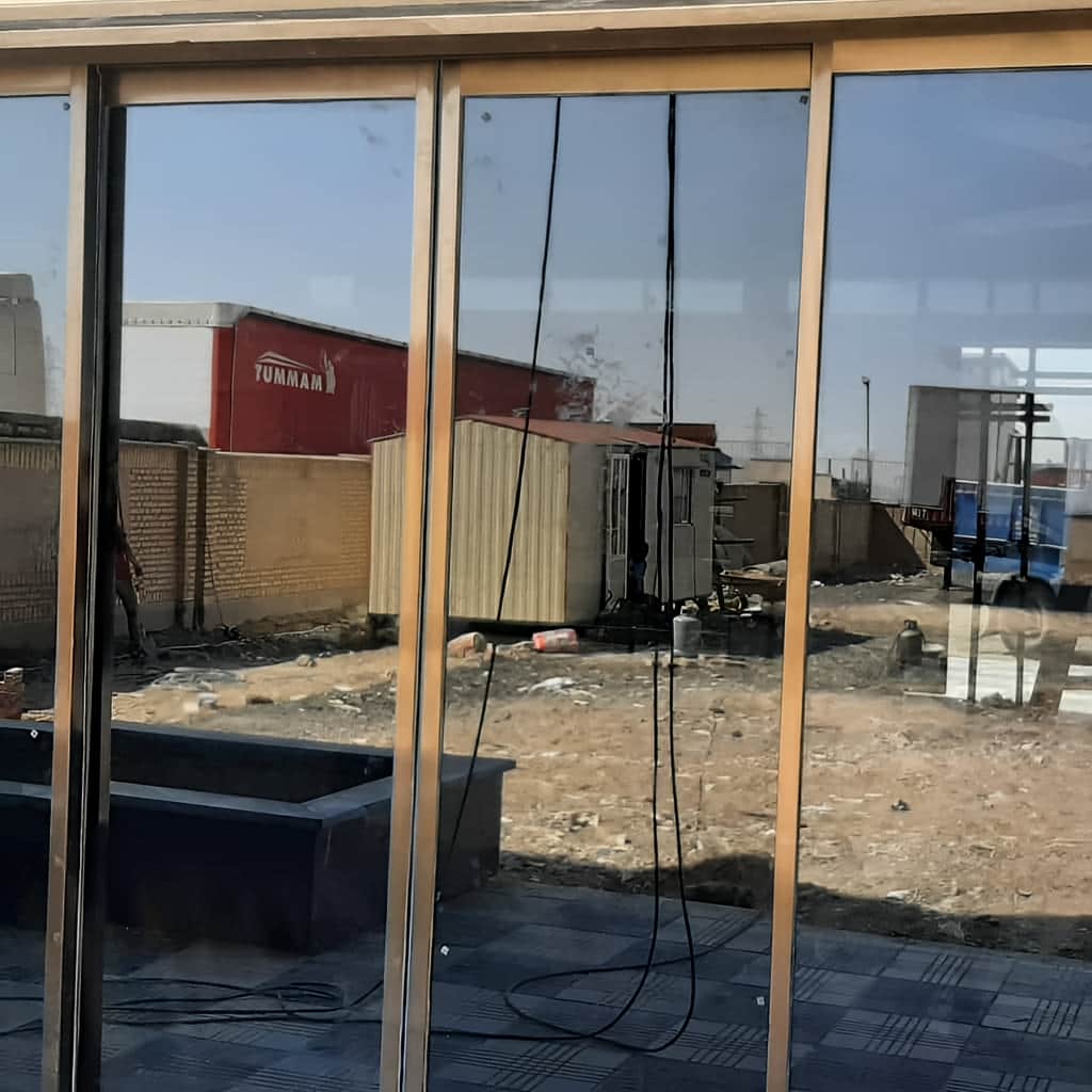 سفارش درب اتوماتیک شیشه ای دو لنگه کشویی برای لابی