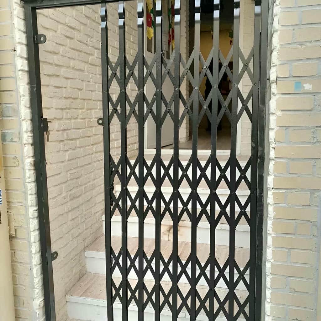 حفاظ درب ضد سرقت فلزی با طراحی مقاوم