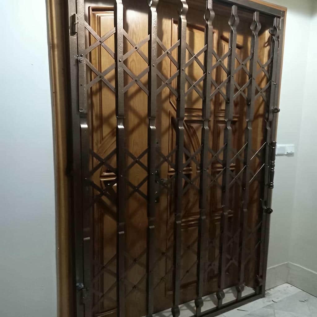 درب آکاردئونی ضد سرقت ورودی آپارتمان