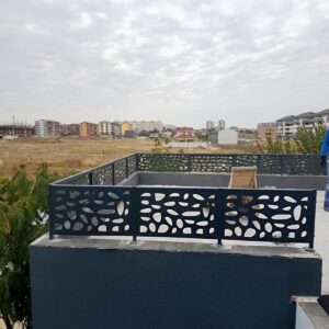 نرده پله کلاسیک با طراحی چوبی کلاسیک