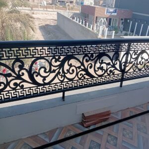 دست انداز راه پله فلزی در پروژه نوساز