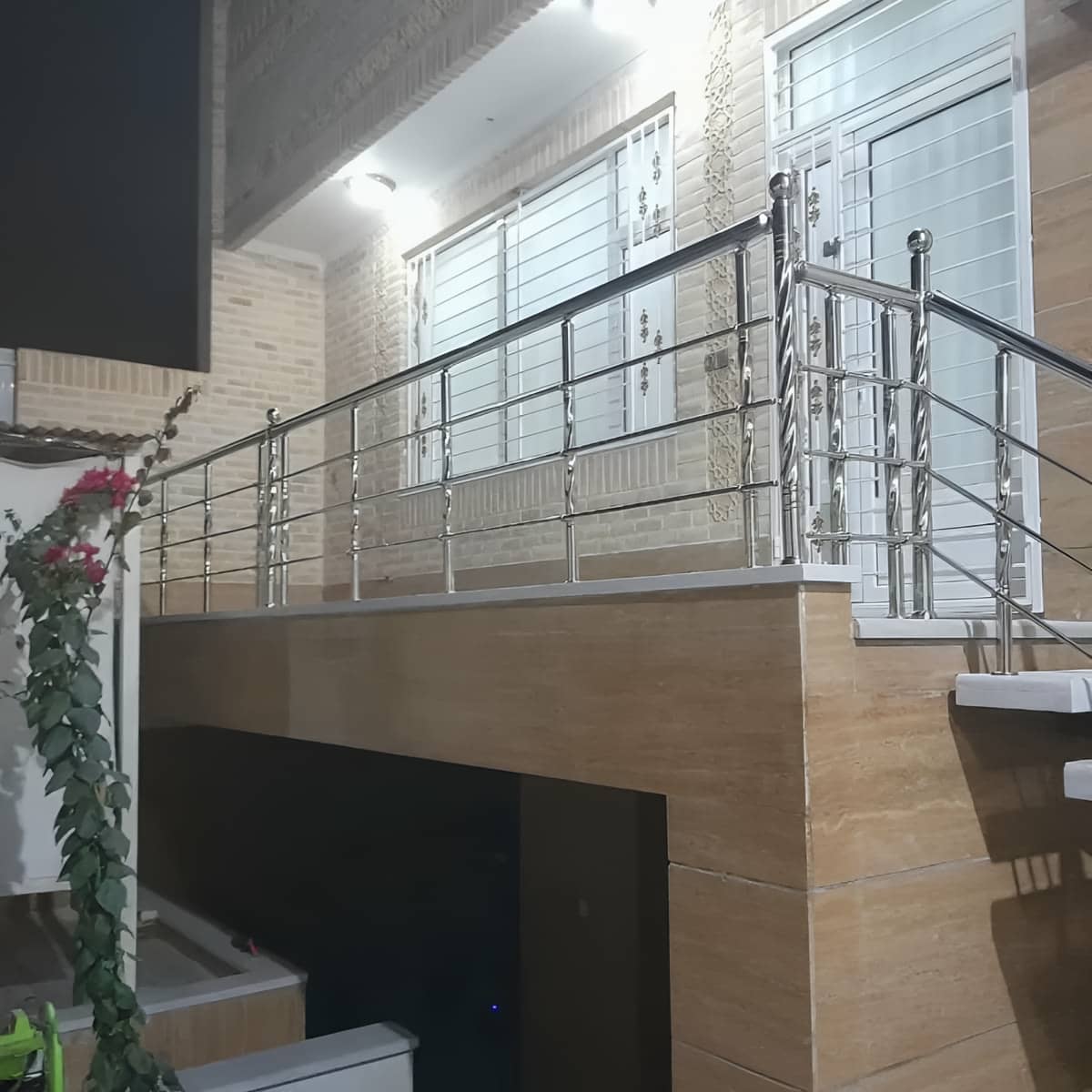 مرکز فروش حفاظ تراس سفارشی مناسب فضاهای محدود و کم عرض