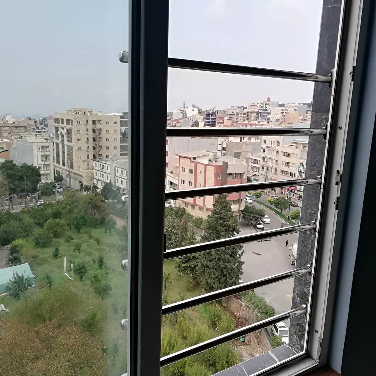 مرکز فروش و نصب حفاظ پنجره دوجداره برای نگهداری آسان و سرویس بهتر