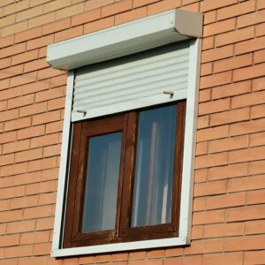 کرکره پنجره برقی سفارشی ساختمان قدیمی