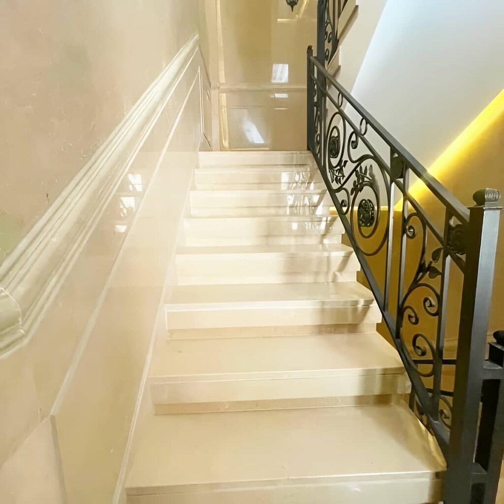 نرده فرفورژه راه پله پوشش رنگی