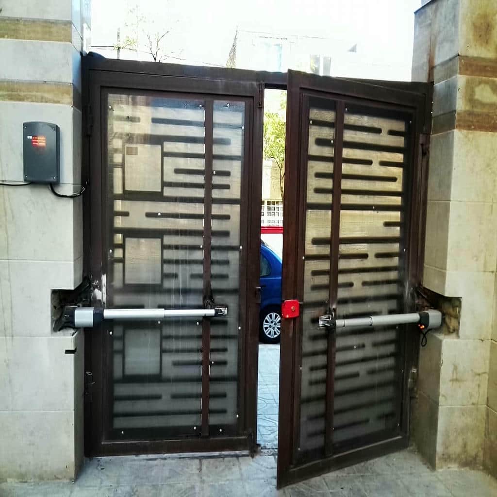 بازوی بلند دربازکن پارکینگی برای ورودی دو لنگه بازوی بلند دربازکن پارکینگی برای ورودی دو لنگه