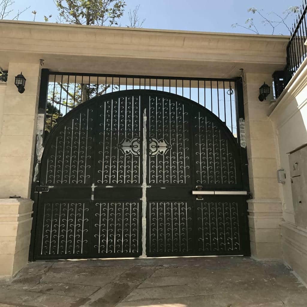 مرکز تخصصی فروش و اجرای جک درب پارکینگ در استان یزد