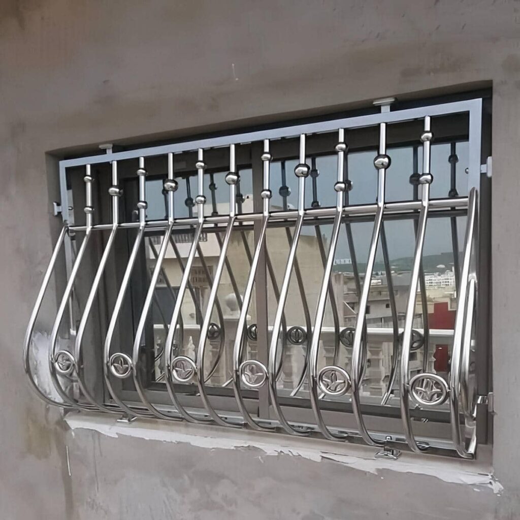 حفاظ پنجره خطی خانه در استان کردستان