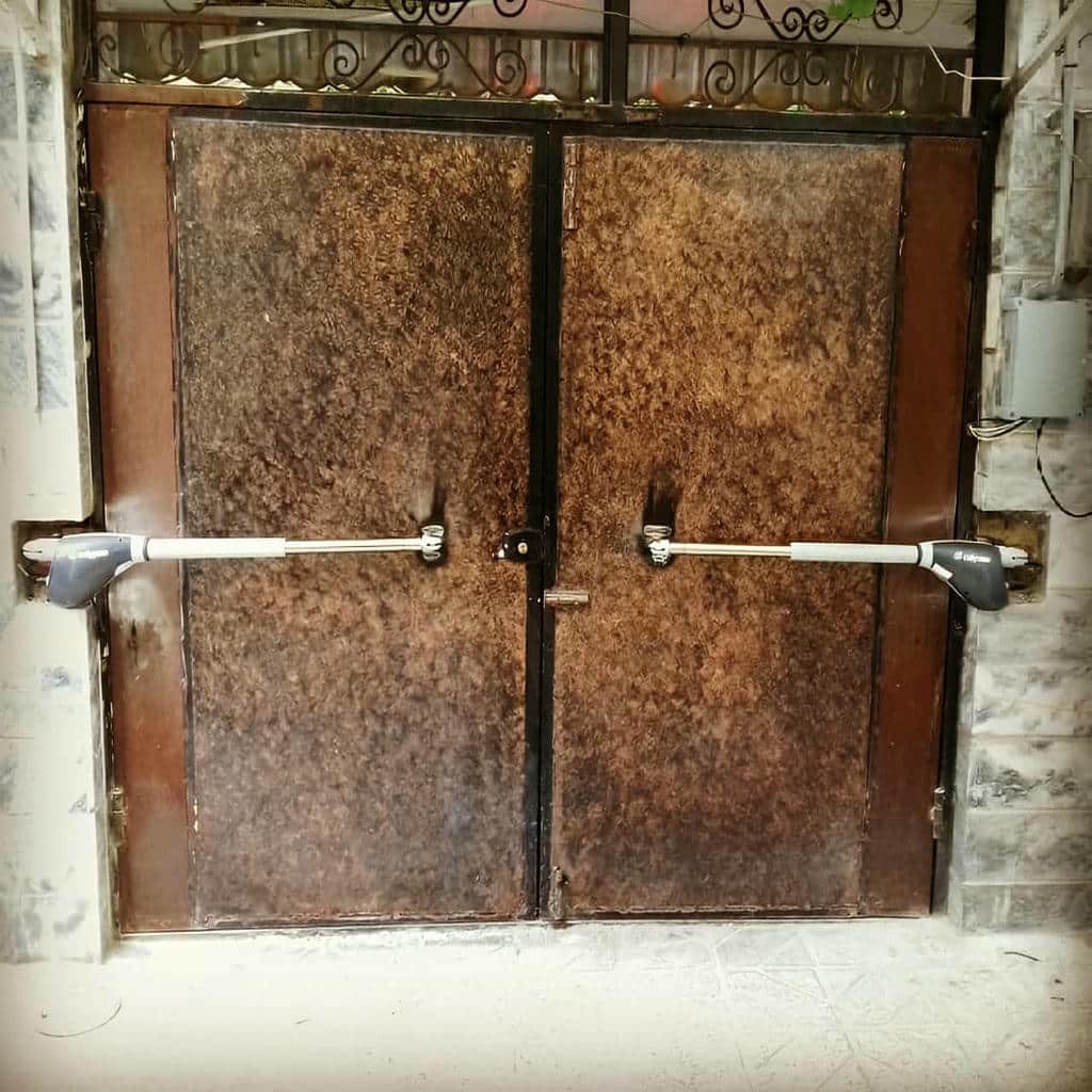 دربازکن پارکینگی با گیربکس و بدنه مقاوم