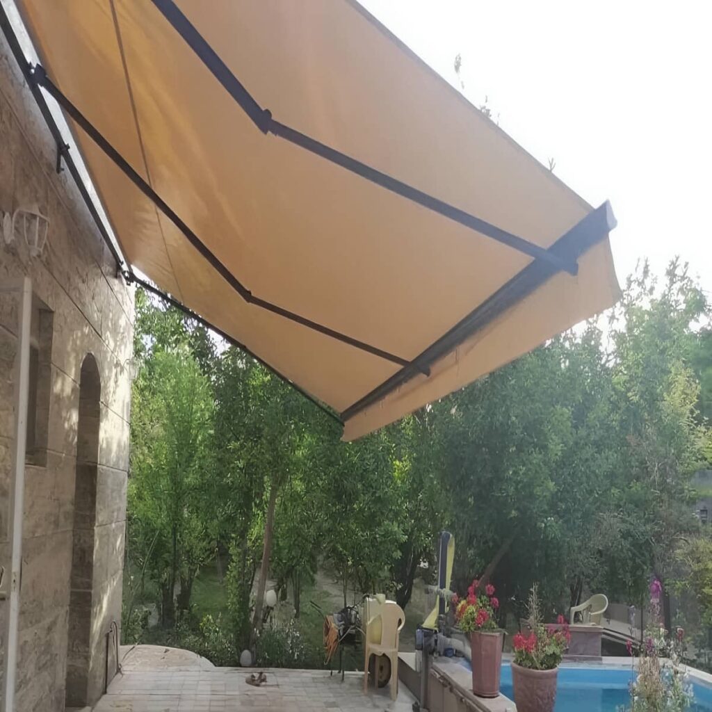 سایه بان متحرک طوسی در استان کرمانشاه