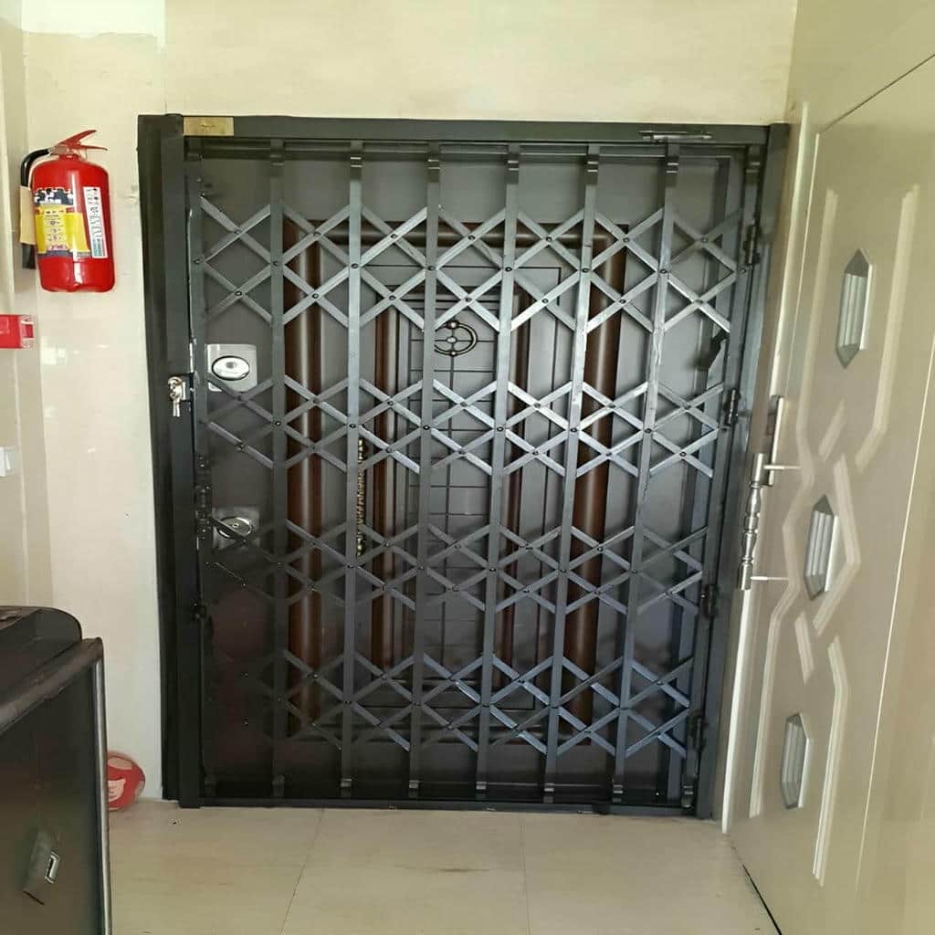 محافظ درب ورودی سفارشی با رنگ طوسی