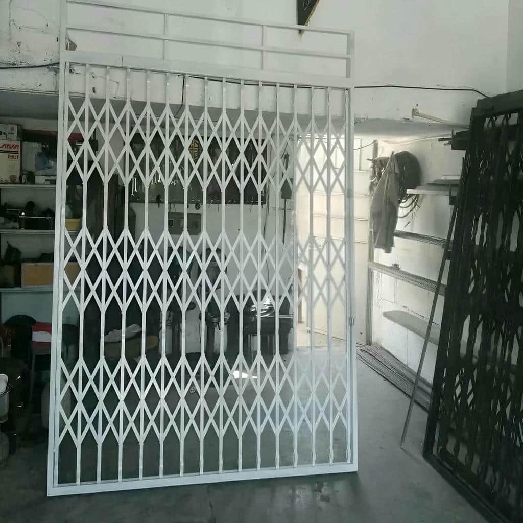 محافظ درب ورودی مشکی پروژه استان خراسان جنوبی محافظ درب ورودی مشکی پروژه استان خراسان جنوبی