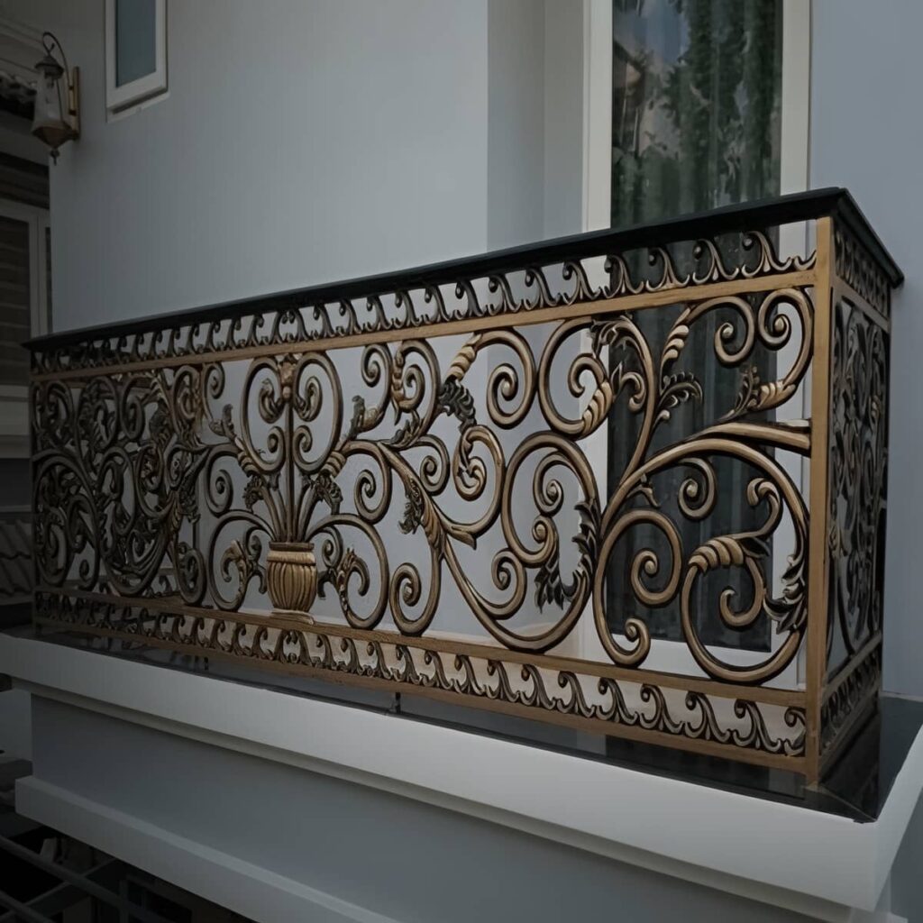نرده تراس استان اردبیل با طرح هندسی مینیمال
