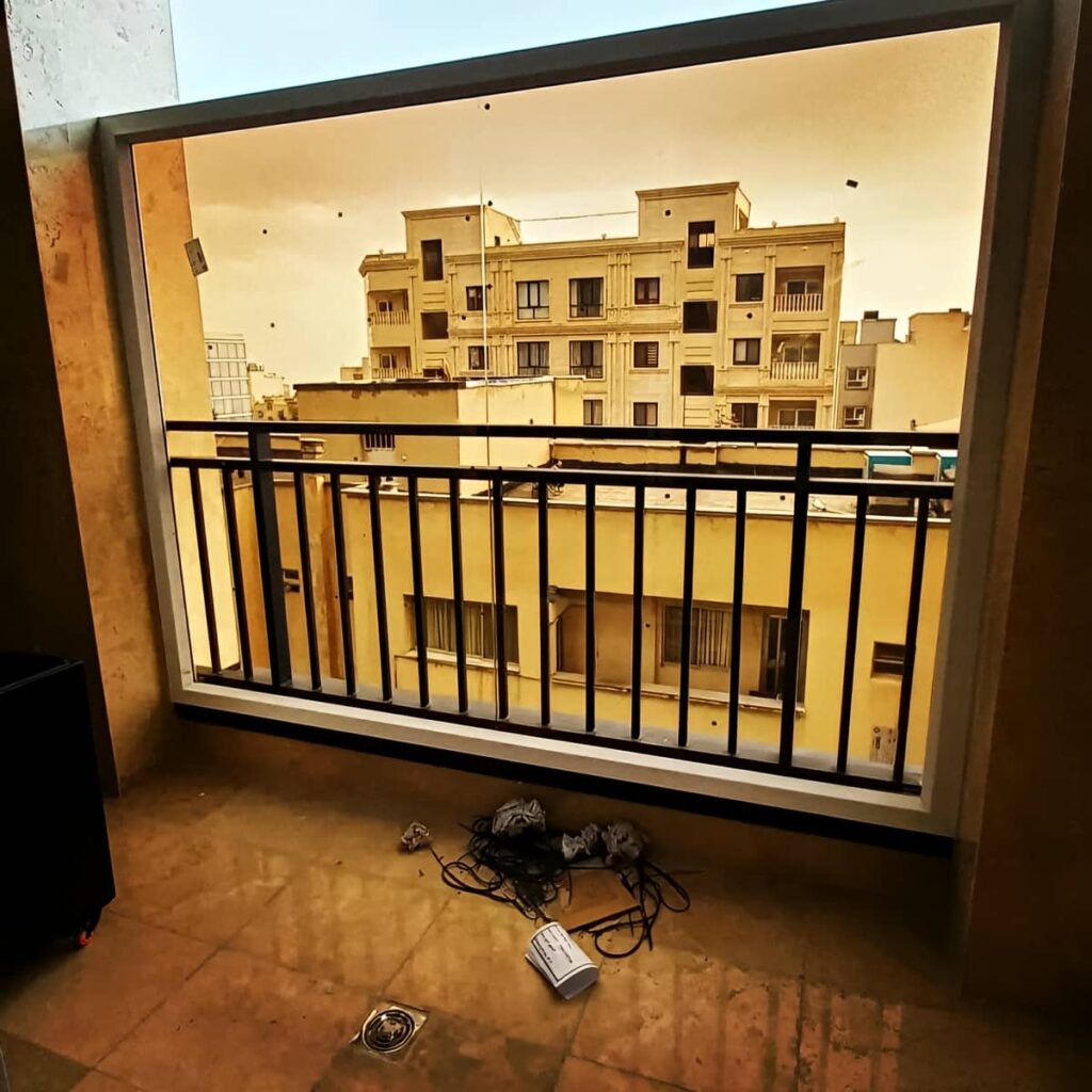 نرده تراس فلزی استان چهارمحال و بختیاری با خطوط ساده