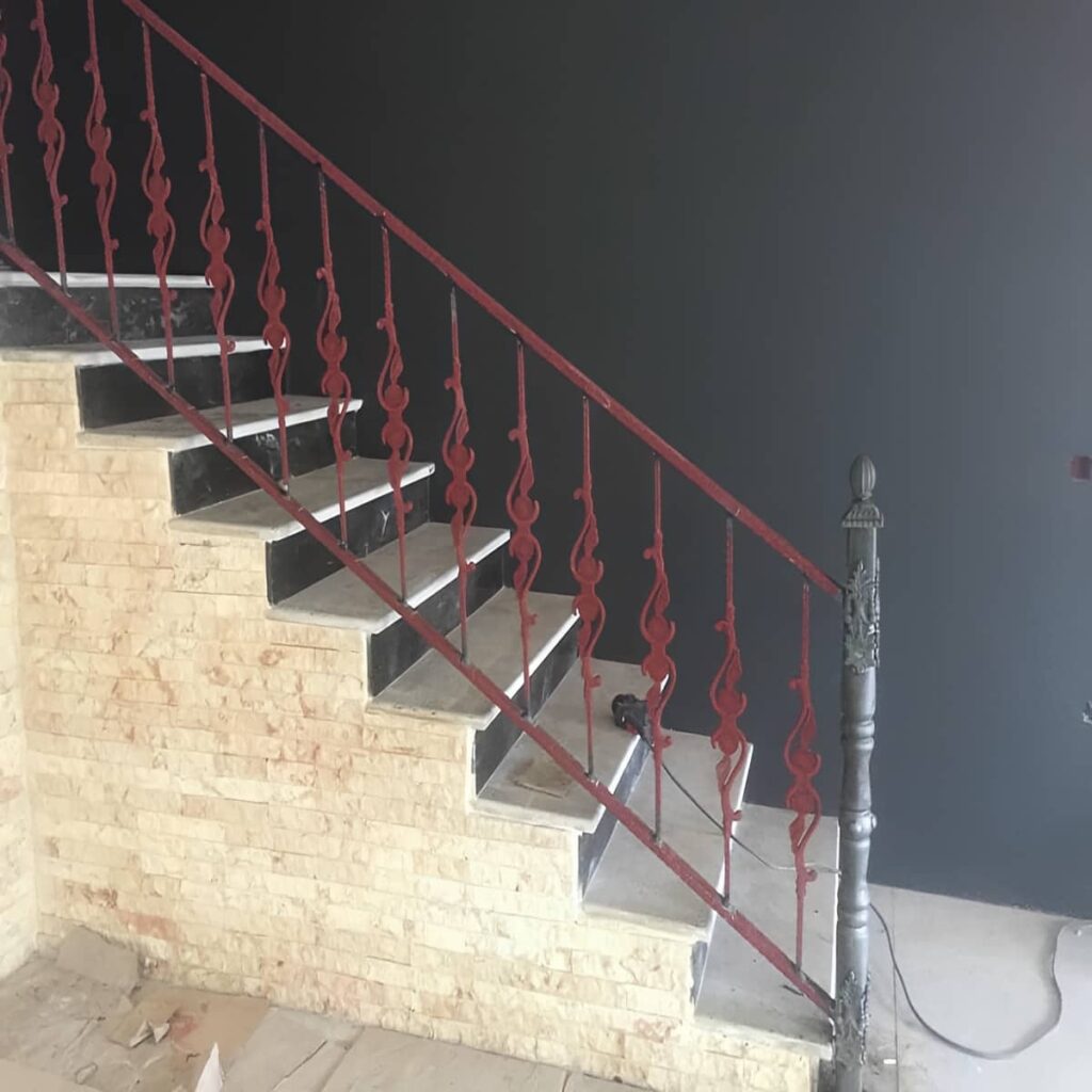 نرده پله سفارشی برای پروژه مسکونی استان فارس