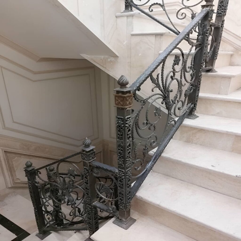 هندریل ساده ساختمان مسکونی در استان گلستان