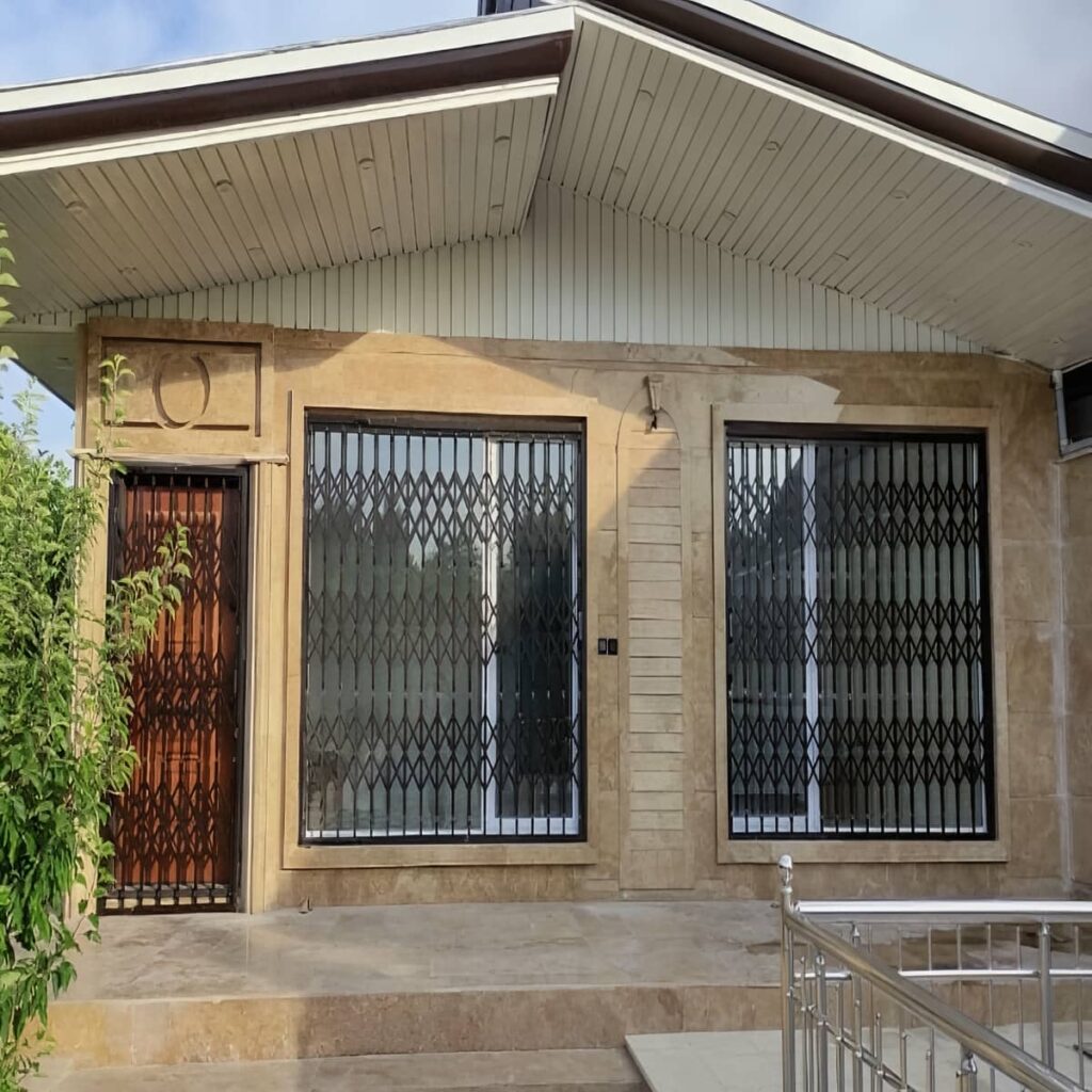 گارد جمع شونده مناسب ورودی کم عرض
