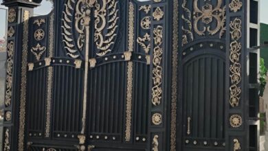 درب حیاط فلزی باریک در استان سیستان و بلوچستان